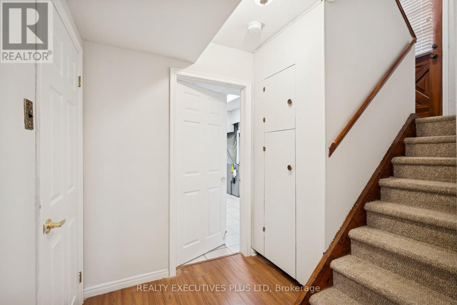 123 Jeffcoat Drive, Toronto, Ontario  M9W 3B9 - Photo 11 - W12704768