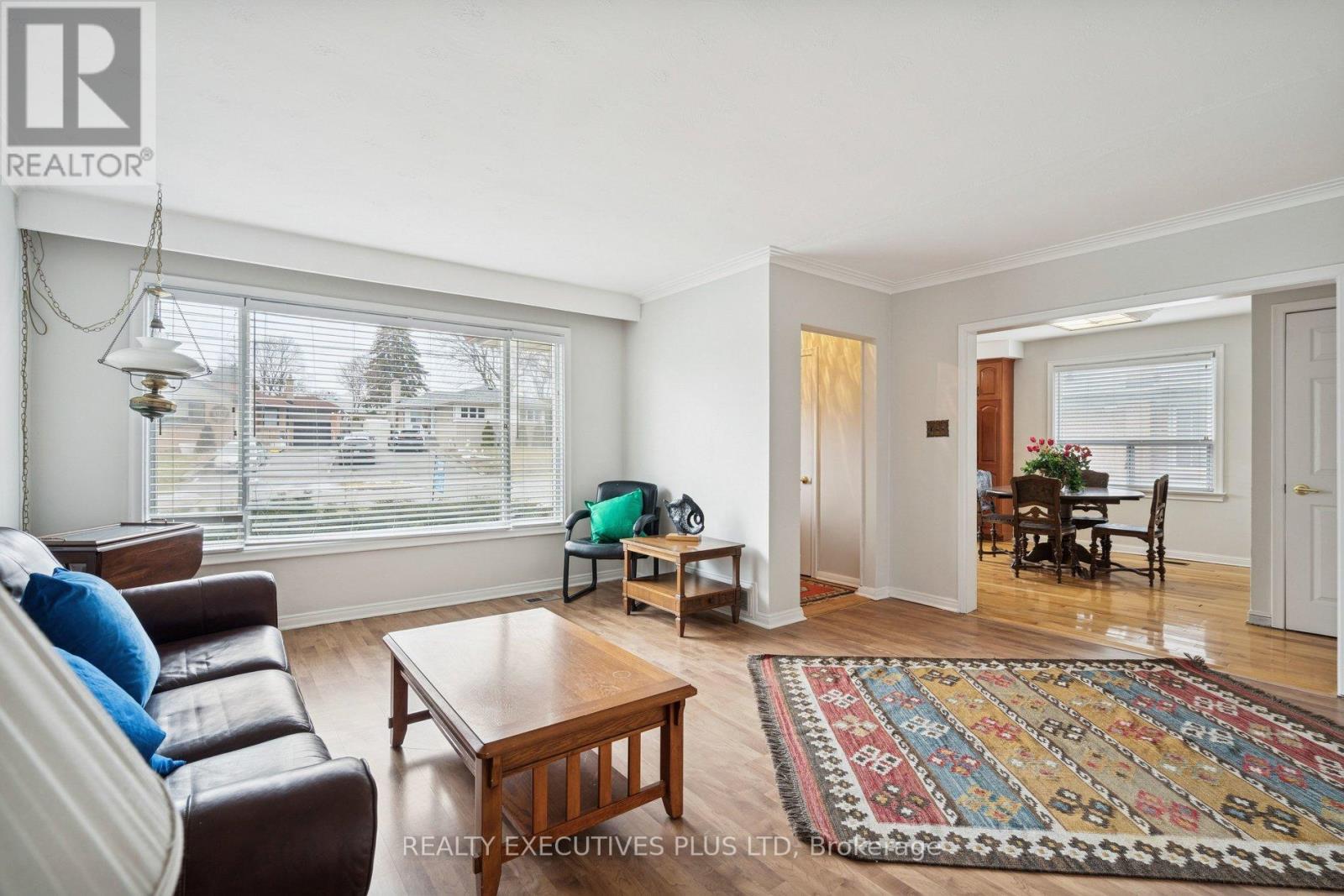 123 Jeffcoat Drive, Toronto, Ontario  M9W 3B9 - Photo 6 - W12704768