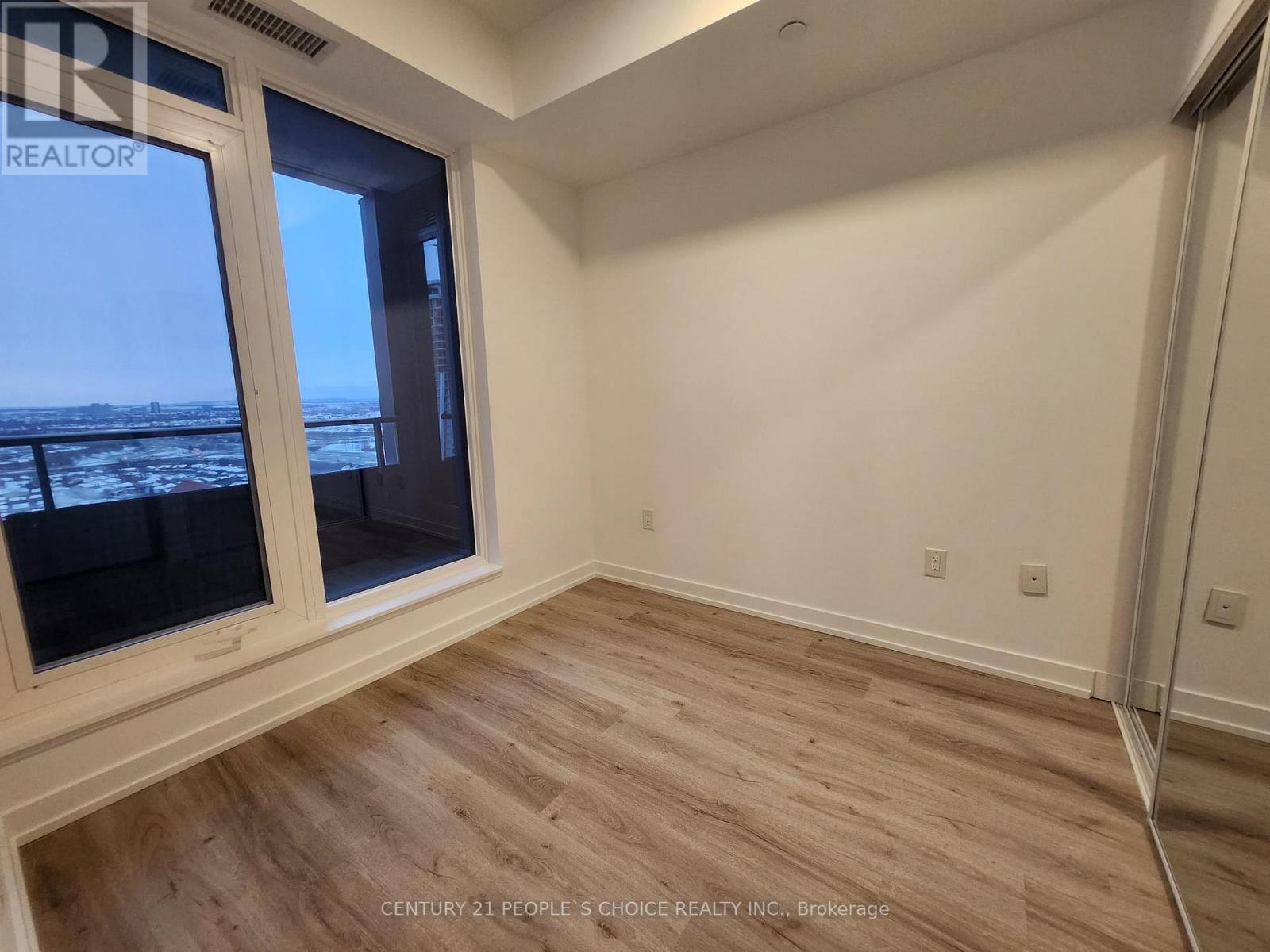 2510 - 395 Square One Drive, Mississauga, Ontario  L5B 0P6 - Photo 14 - W12704826