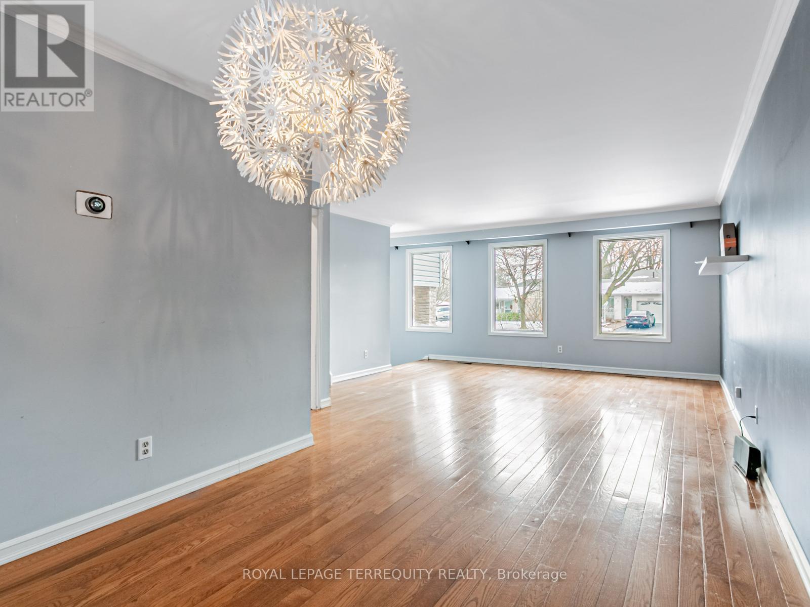 2619 Spruce Needle Drive, Mississauga, Ontario  L5L 1M8 - Photo 11 - W12704844