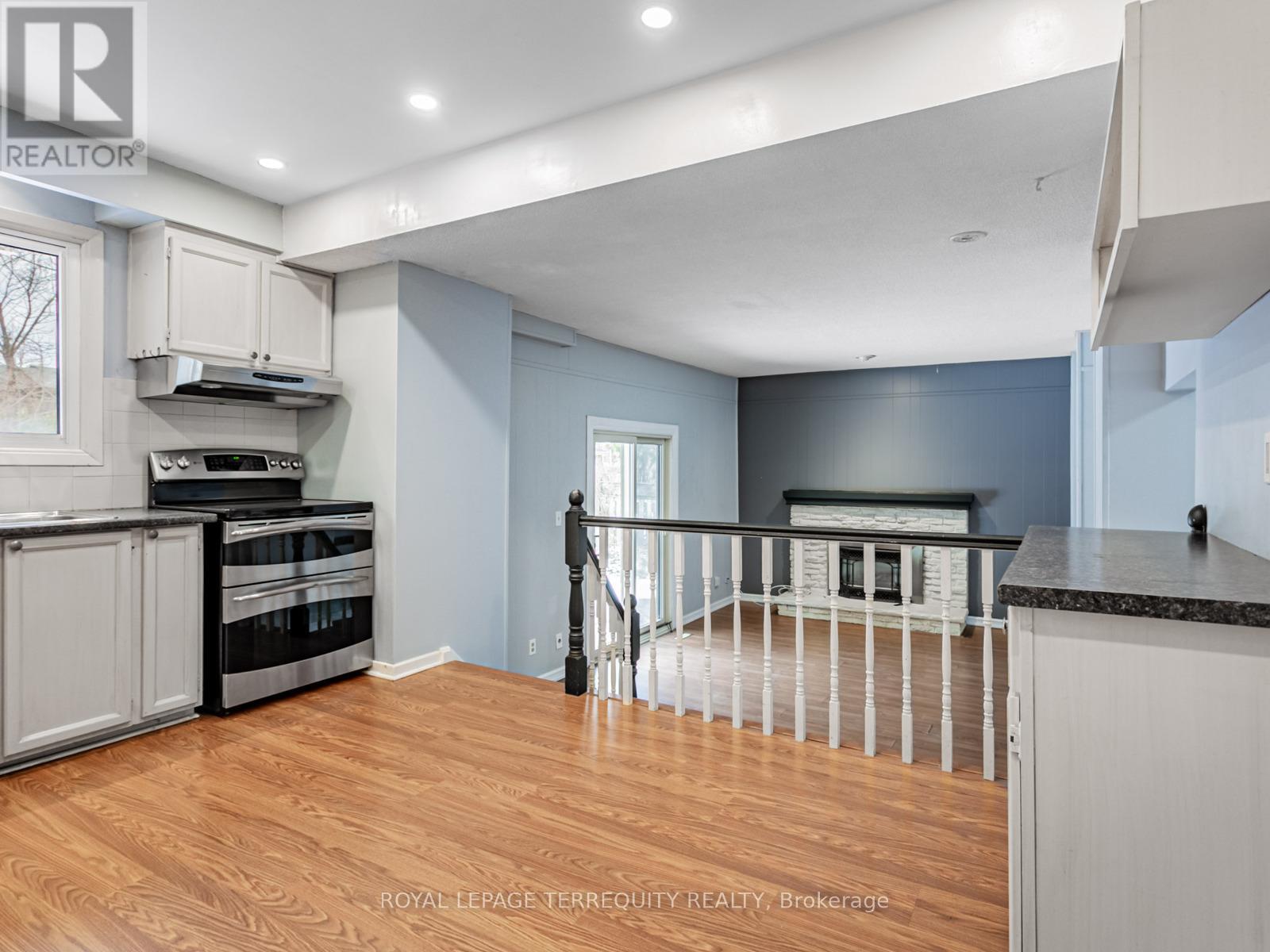 2619 Spruce Needle Drive, Mississauga, Ontario  L5L 1M8 - Photo 12 - W12704844