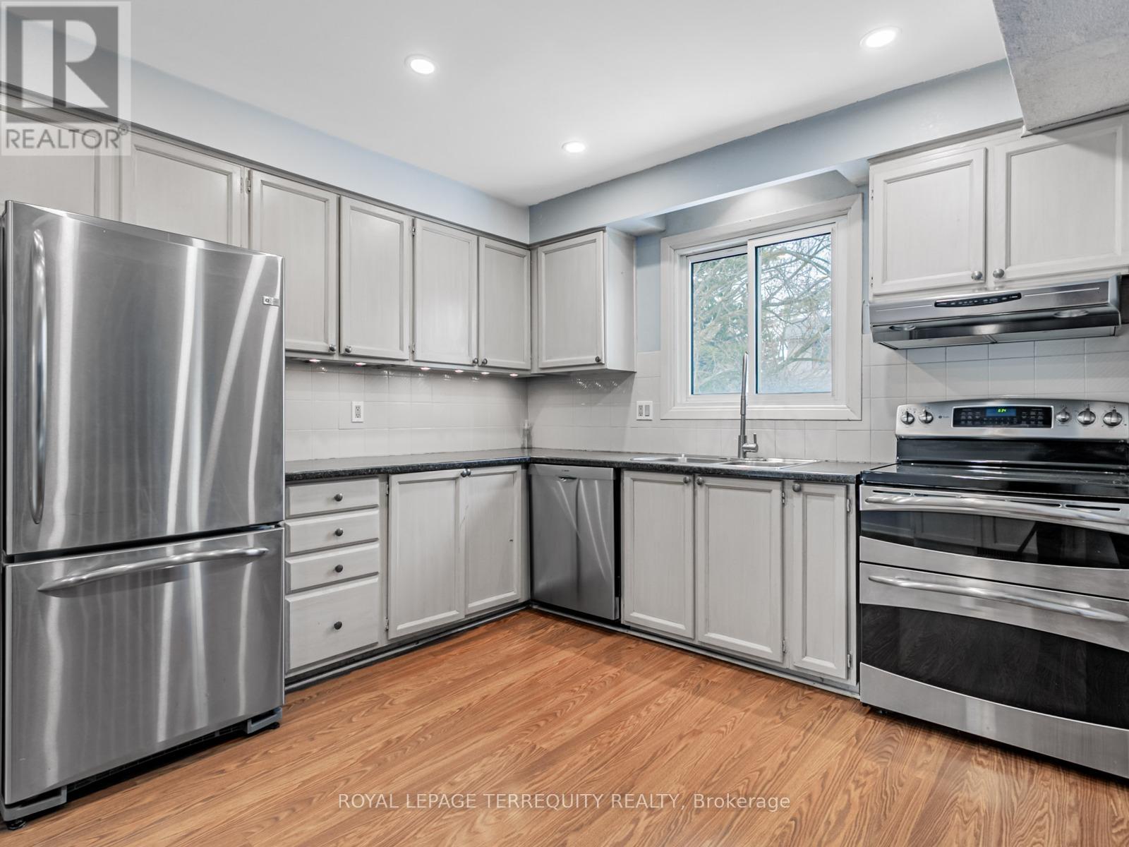 2619 Spruce Needle Drive, Mississauga, Ontario  L5L 1M8 - Photo 13 - W12704844