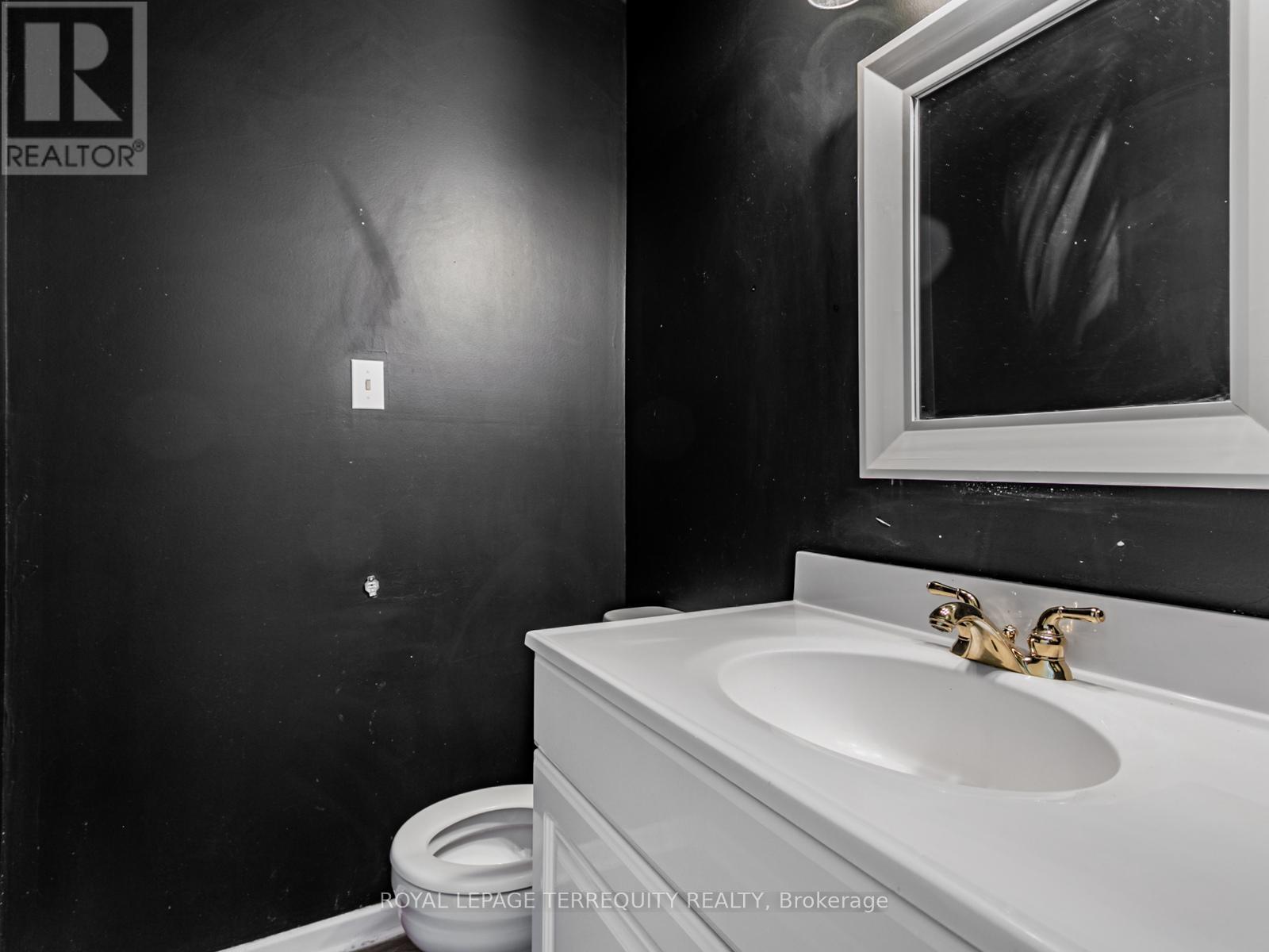 2619 Spruce Needle Drive, Mississauga, Ontario  L5L 1M8 - Photo 18 - W12704844