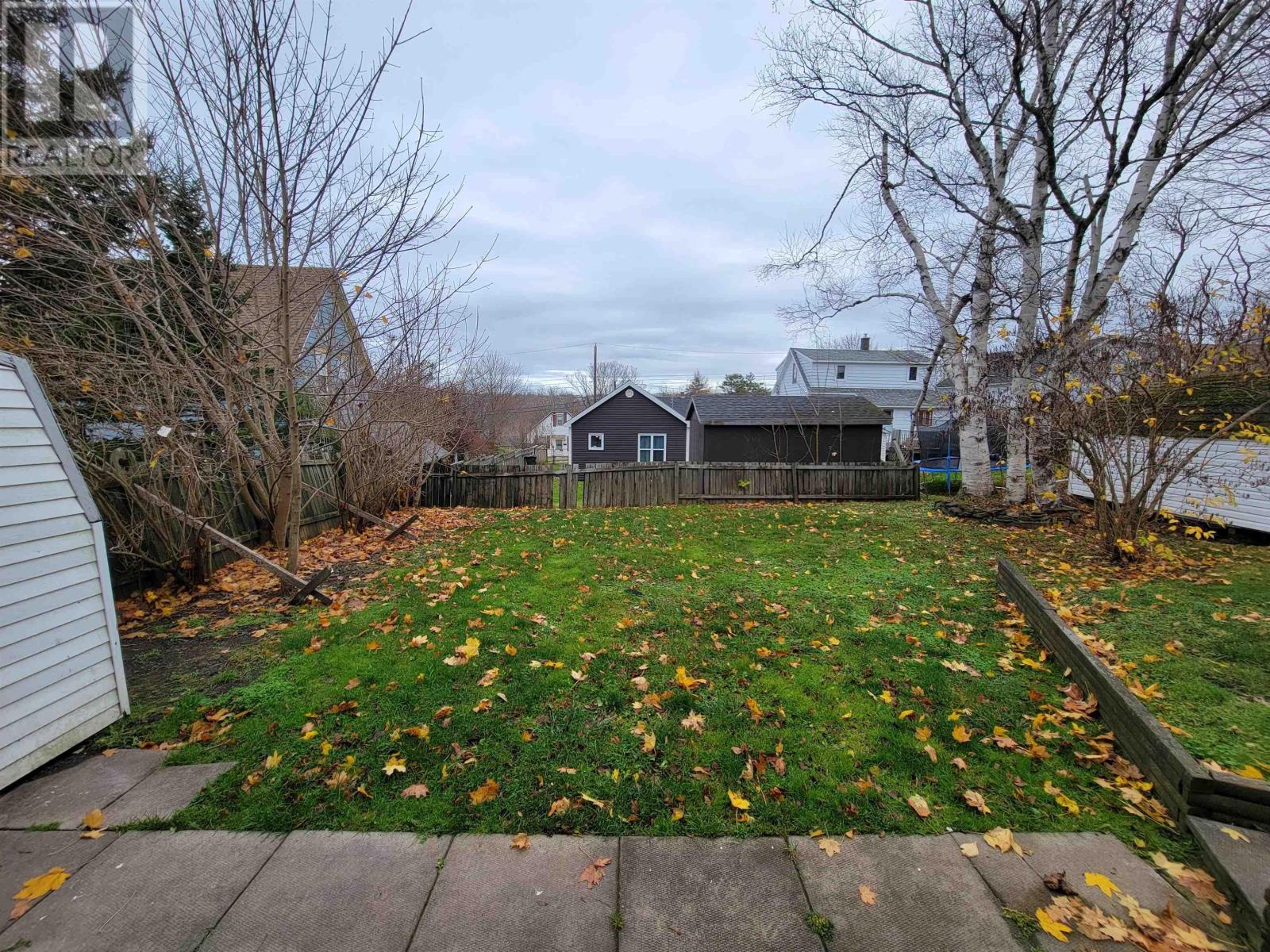 195 Rockdale Avenue, Sydney, Nova Scotia  B1P 1Z8 - Photo 2 - 202427394