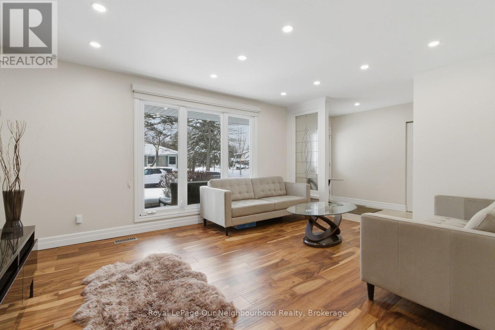 181 Mcmaster Drive, London South, Ontario  N6K 1J6 - Photo 3 - X12704758