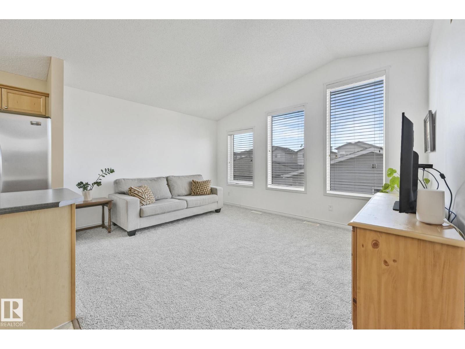 119 Brintnell Bv Nw, Edmonton, Alberta  T5Y 3L9 - Photo 6 - E4470315