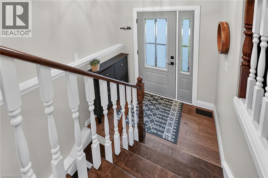 3917 Vineyard Crescent, Vineland, Ontario  L0R 2C0 - Photo 5 - 40798173