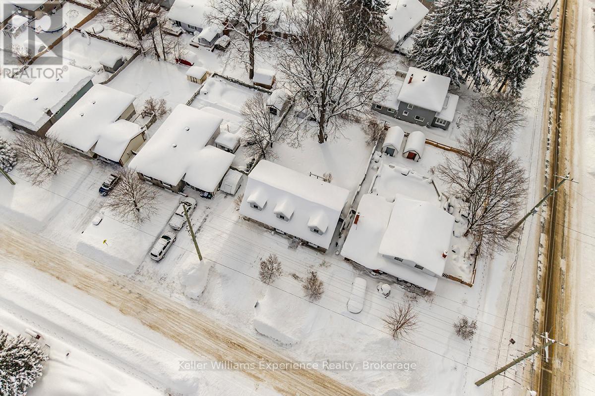 4 Dunlop Street, Penetanguishene, Ontario  L9M 1J2 - Photo 15 - S12704956