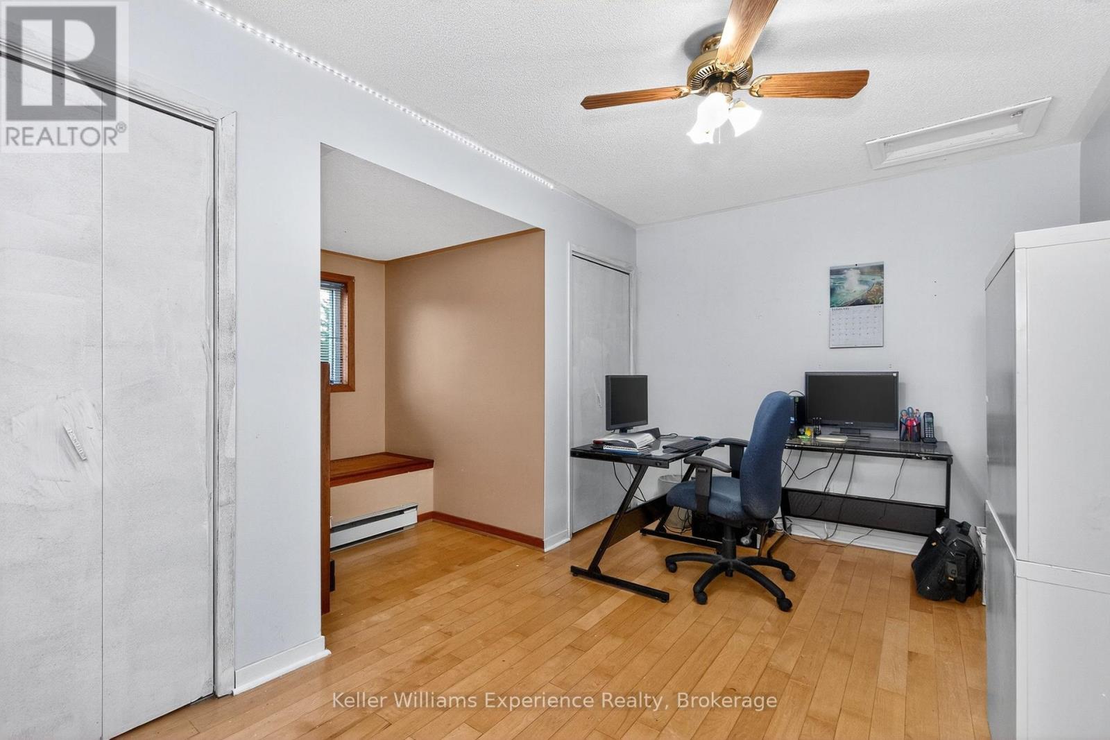 4 Dunlop Street, Penetanguishene, Ontario  L9M 1J2 - Photo 9 - S12704956