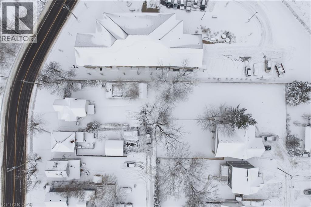 170 Oakdale Avenue, St. Catharines, Ontario  L2P 2K9 - Photo 7 - 40798764