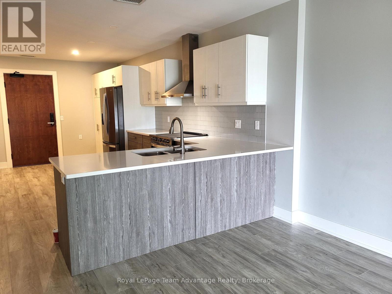 A102 - 20 Salt Dock Road, Parry Sound, Ontario  P2A 0E7 - Photo 2 - X12704886