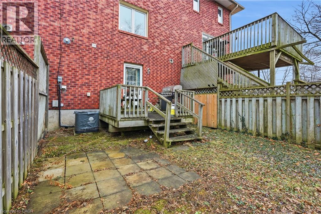 47 Walnut Street, Brantford, Ontario  N3T 1H1 - Photo 14 - 40799214