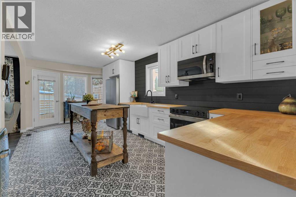 63 Duston Street, Red Deer, Alberta  T4R 2L6 - Photo 11 - A2276573