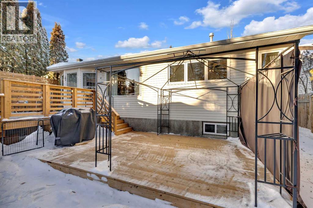 63 Duston Street, Red Deer, Alberta  T4R 2L6 - Photo 37 - A2276573