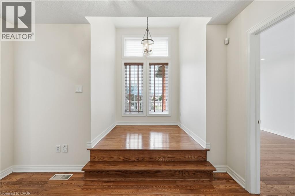 100 Springstead Avenue, Stoney Creek, Ontario  L8E 6E9 - Photo 11 - 40799220