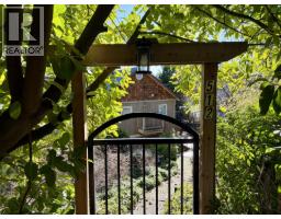 512 S FLETCHER ROAD, Gibsons, British Columbia