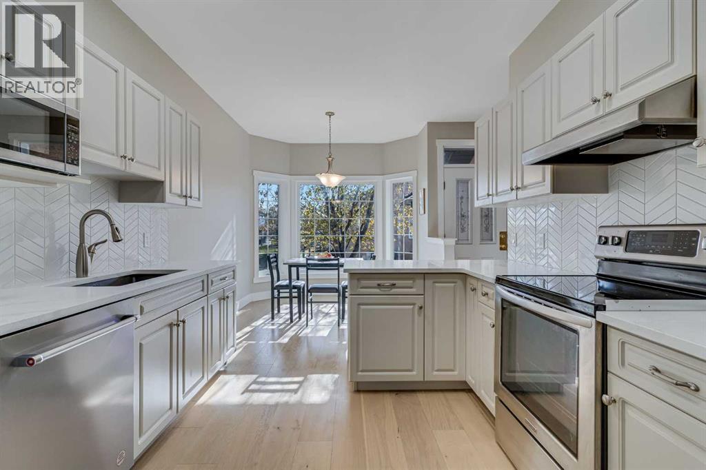 84 Shannon Estates Terrace Sw, Calgary, Alberta  T2Y 4C6 - Photo 5 - A2277072