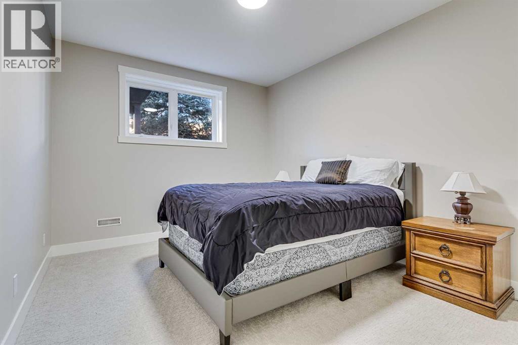 84 Shannon Estates Terrace Sw, Calgary, Alberta  T2Y 4C6 - Photo 33 - A2277072