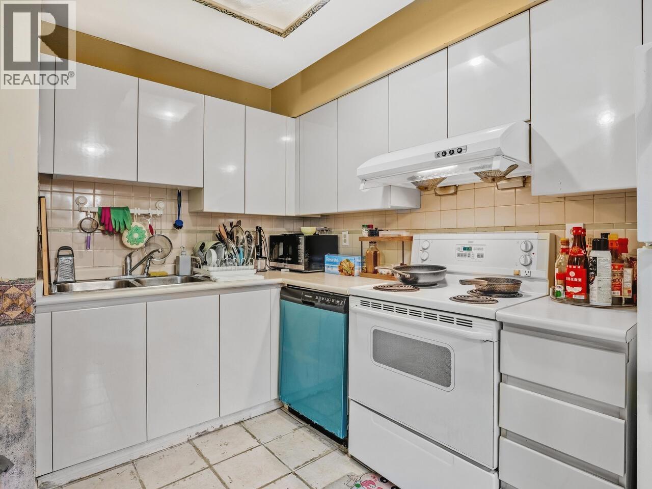 5 7184 Stride Avenue, Burnaby, British Columbia  V3N 1T7 - Photo 8 - R3079461