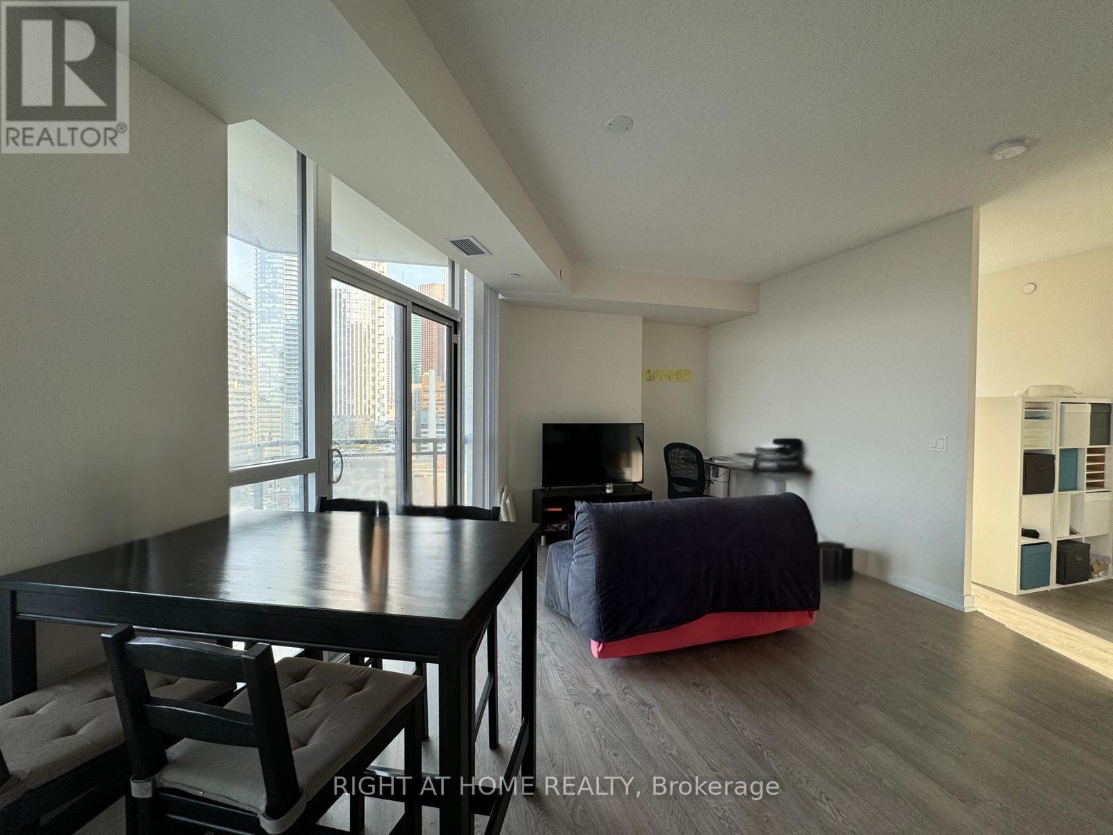 1609 - 99 John Street, Toronto, Ontario  M5V 0S6 - Photo 7 - C12704848