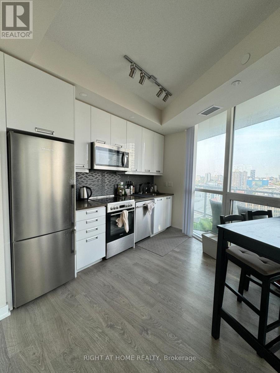 1609 - 99 John Street, Toronto, Ontario  M5V 0S6 - Photo 9 - C12704848