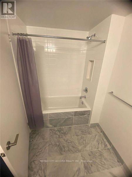 2013 - 38 Lannuzzi Street, Toronto, Ontario  M5V 0S2 - Photo 4 - C12704906