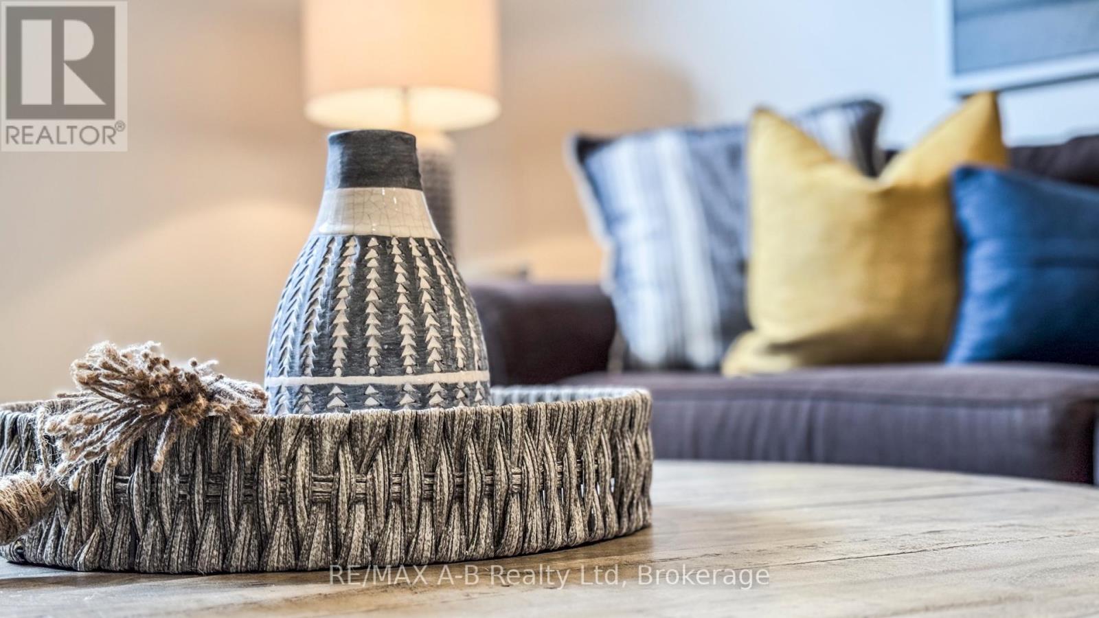 77 Guest Court, St. Marys, Ontario N4X 1E5 - Photo 43 - X12379702