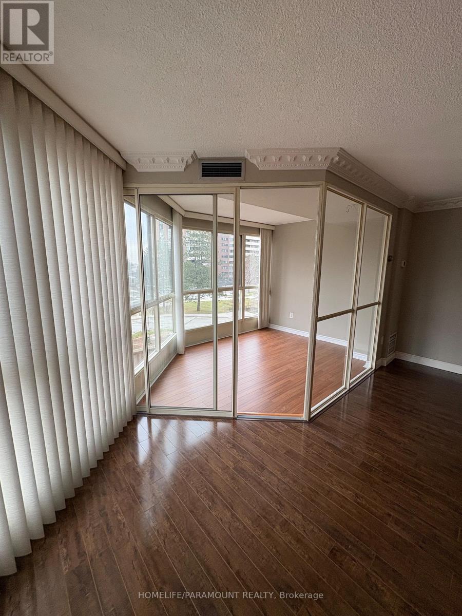 306 - 5 Weldrick Road W, Richmond Hill, Ontario  L4C 8S9 - Photo 3 - N12704898