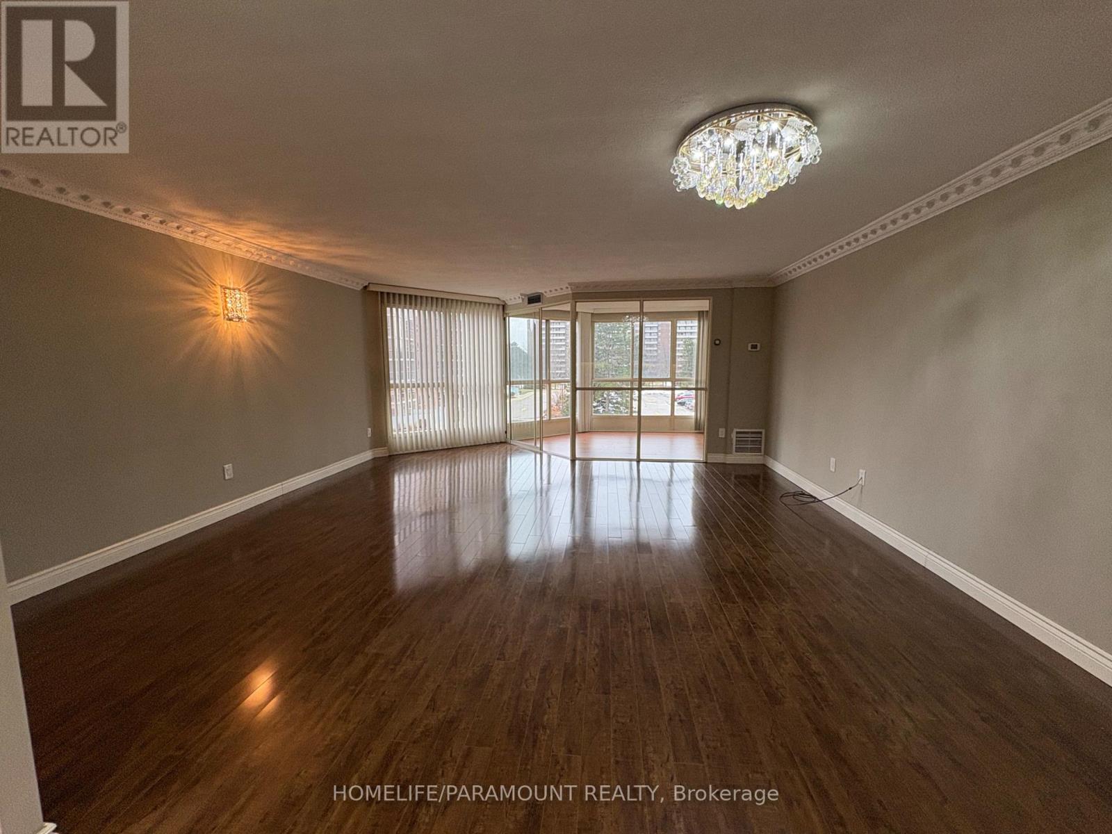 306 - 5 Weldrick Road W, Richmond Hill, Ontario  L4C 8S9 - Photo 8 - N12704898