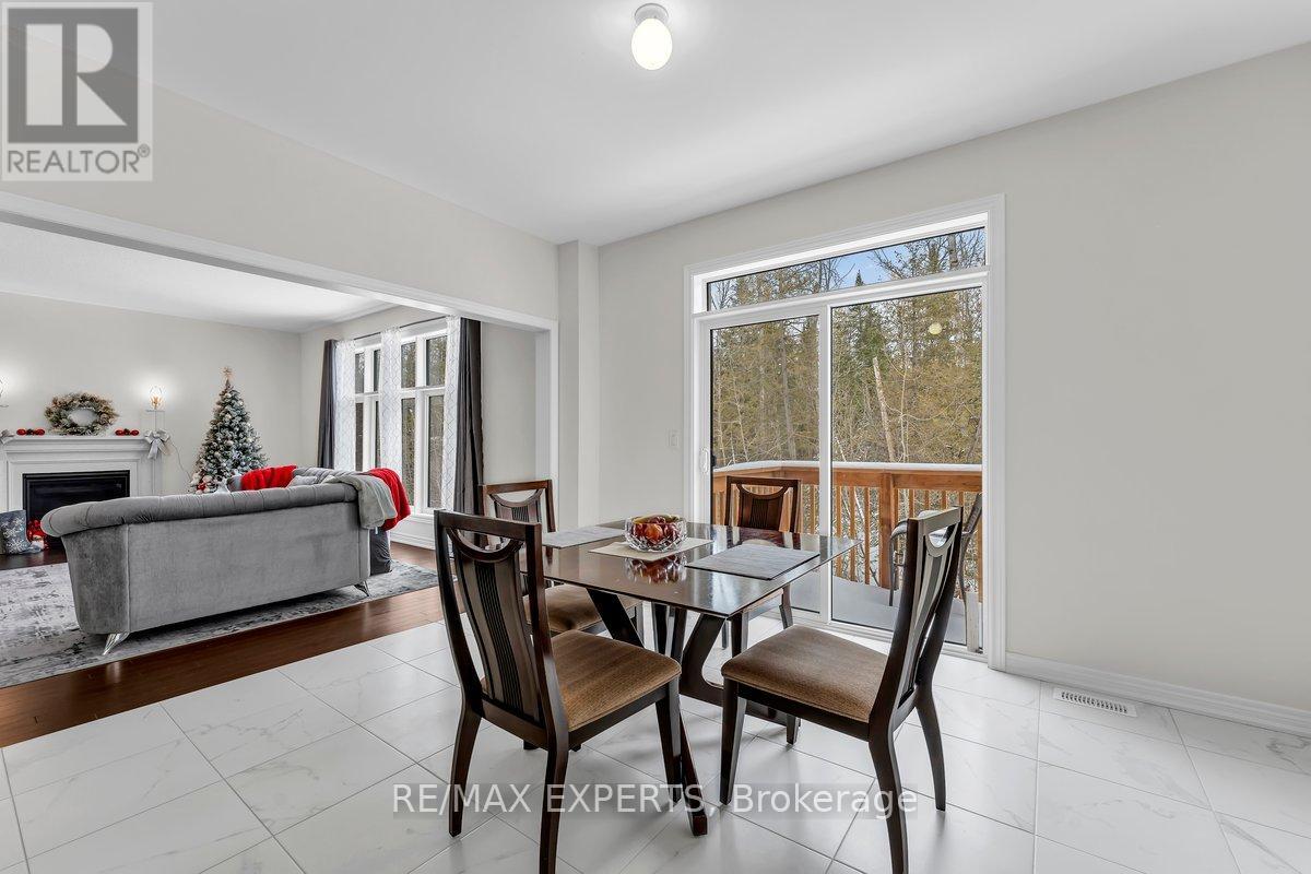 1438 Davis Loop, Innisfil, Ontario  L0L 1W0 - Photo 12 - N12704938