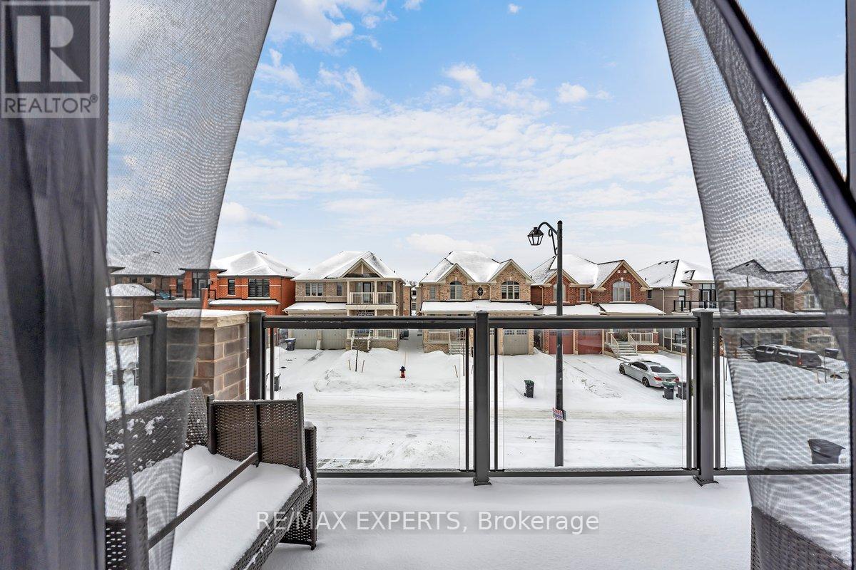 1438 Davis Loop, Innisfil, Ontario  L0L 1W0 - Photo 30 - N12704938