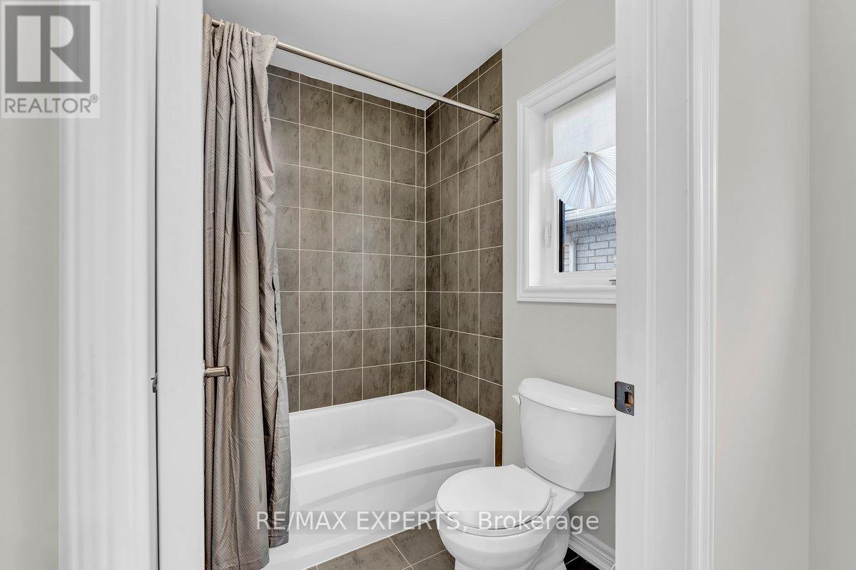 1438 Davis Loop, Innisfil, Ontario  L0L 1W0 - Photo 33 - N12704938