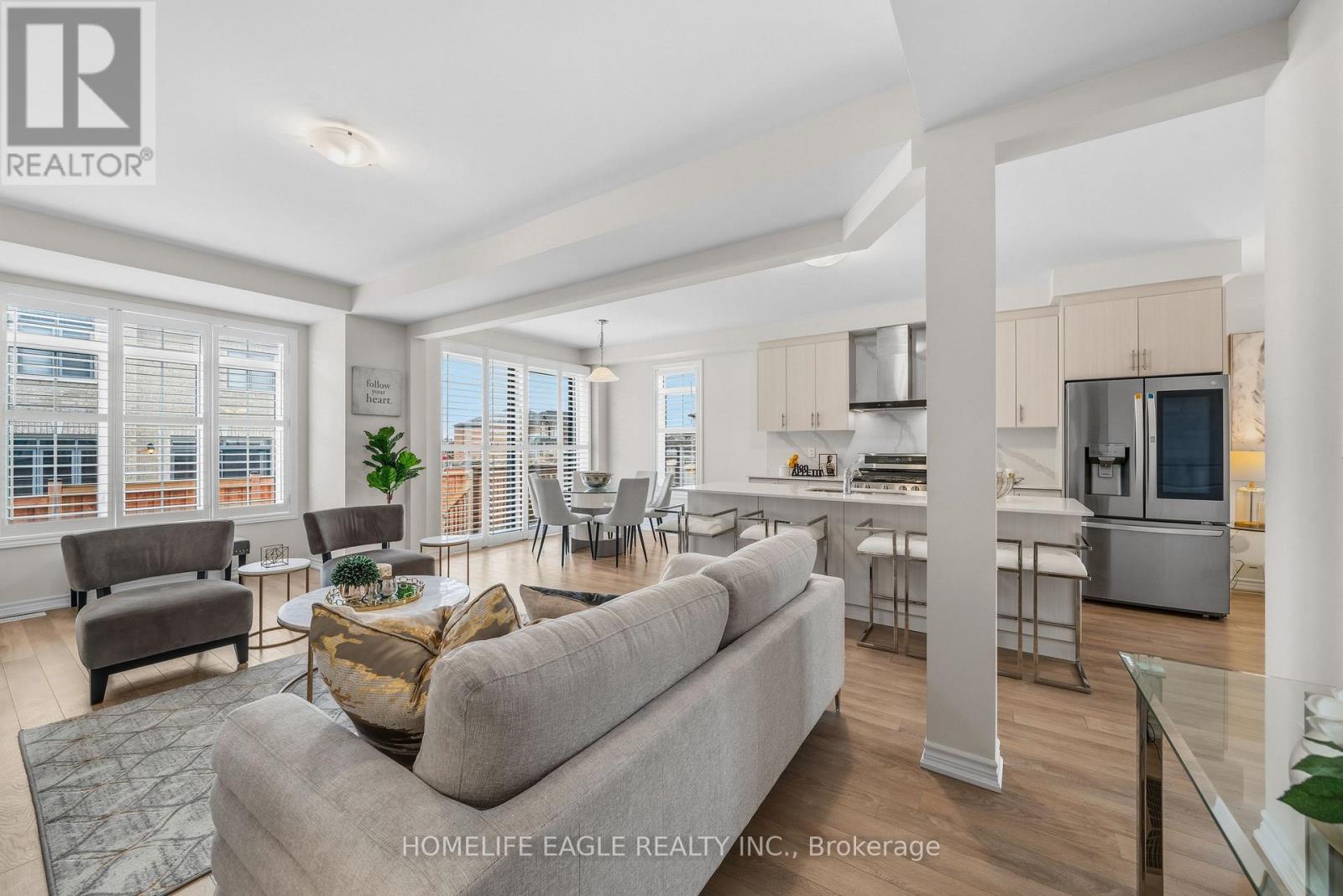 20 Viola Street, East Gwillimbury, Ontario  L9N 0T6 - Photo 8 - N12700698