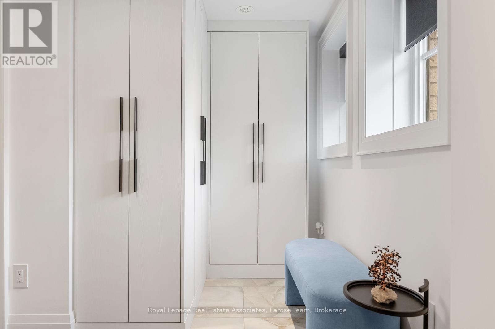 24 - 10 Lunar Crescent, Mississauga, Ontario  L5M 2P6 - Photo 27 - W12697076