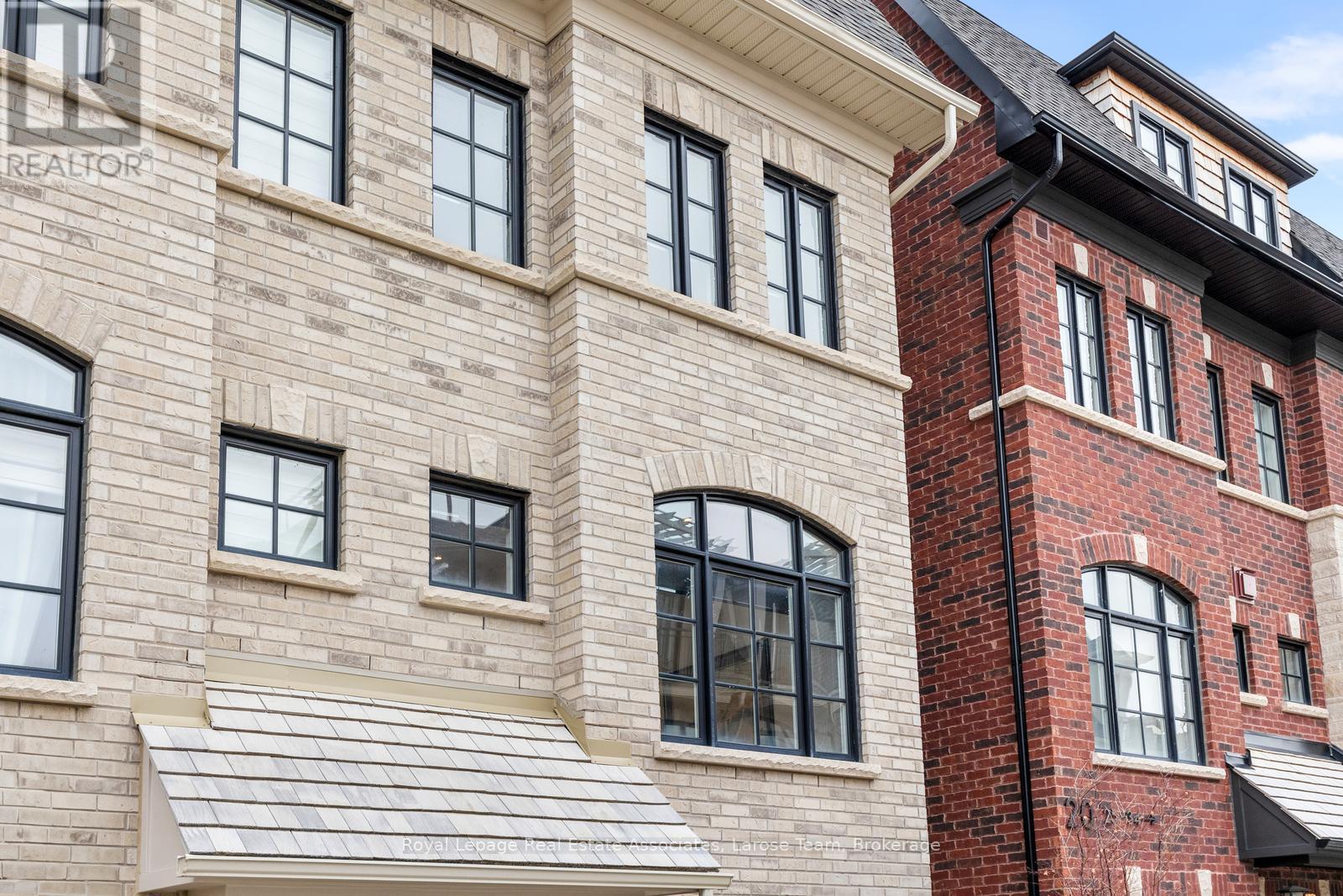 24 - 10 Lunar Crescent, Mississauga, Ontario  L5M 2P6 - Photo 30 - W12697076