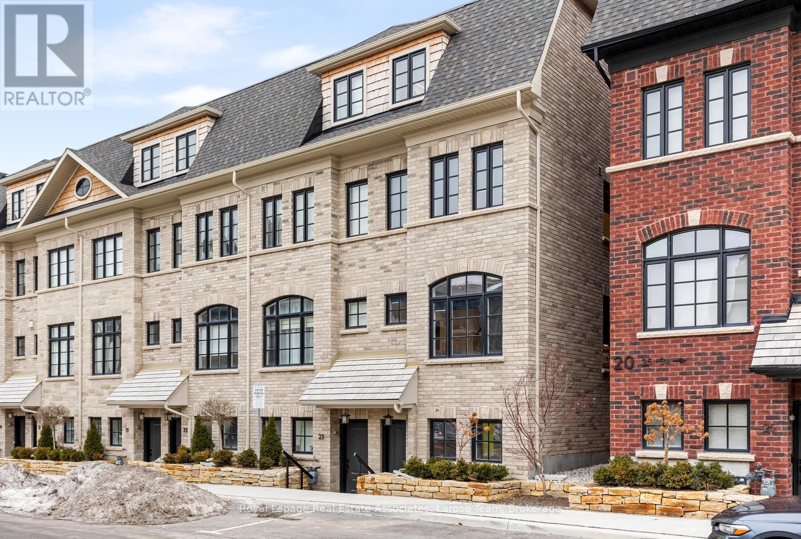 24 - 10 Lunar Crescent, Mississauga, Ontario  L5M 2P6 - Photo 29 - W12697076