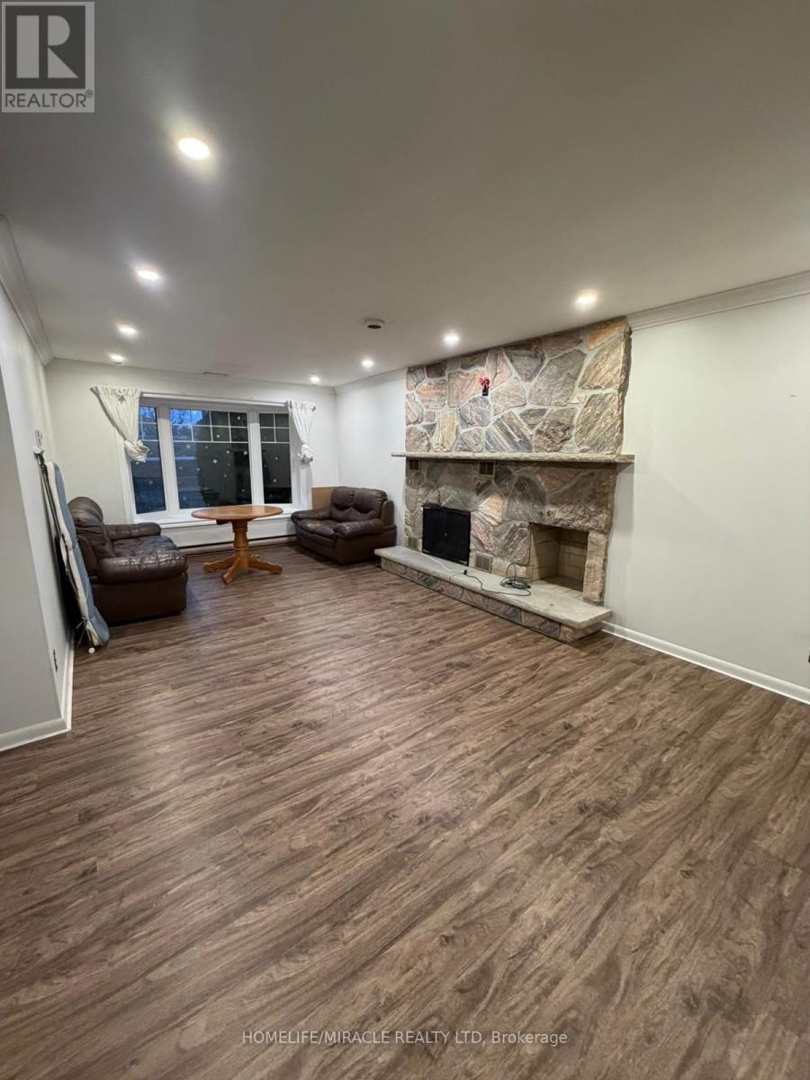 2637 Embleton Road, Brampton, Ontario  L6Y 0E8 - Photo 10 - W12704958