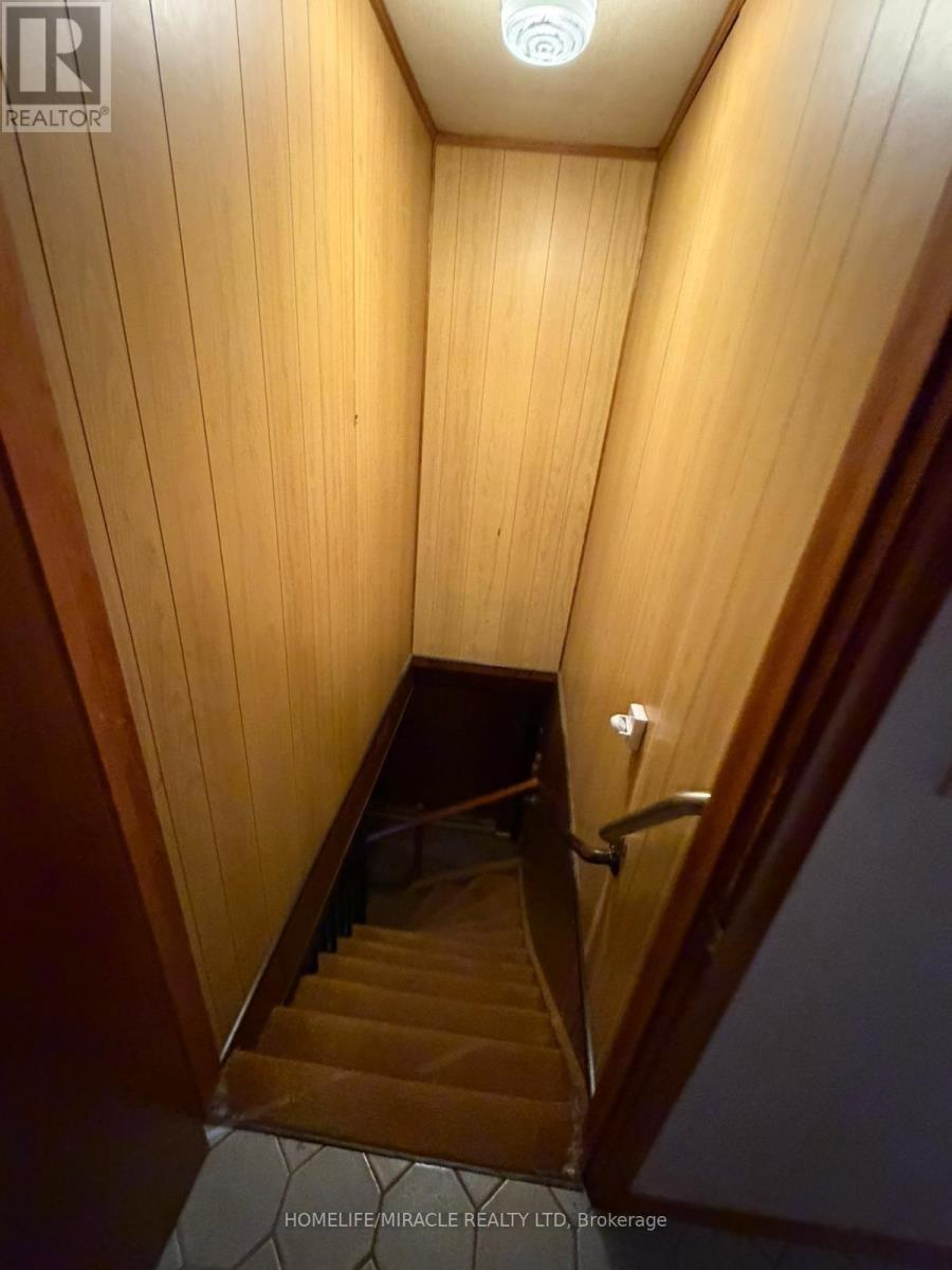 2637 Embleton Road, Brampton, Ontario  L6Y 0E8 - Photo 11 - W12704958