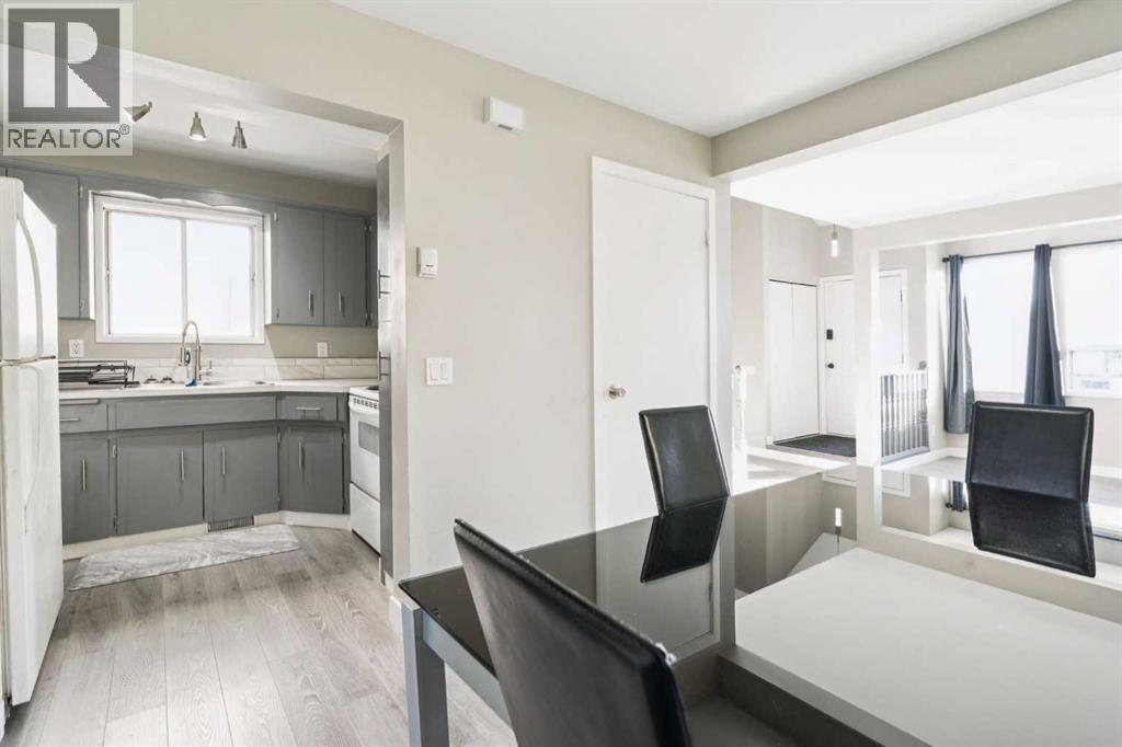 218 Falmere Way Ne, Calgary, Alberta  T3J 2X9 - Photo 4 - A2264078