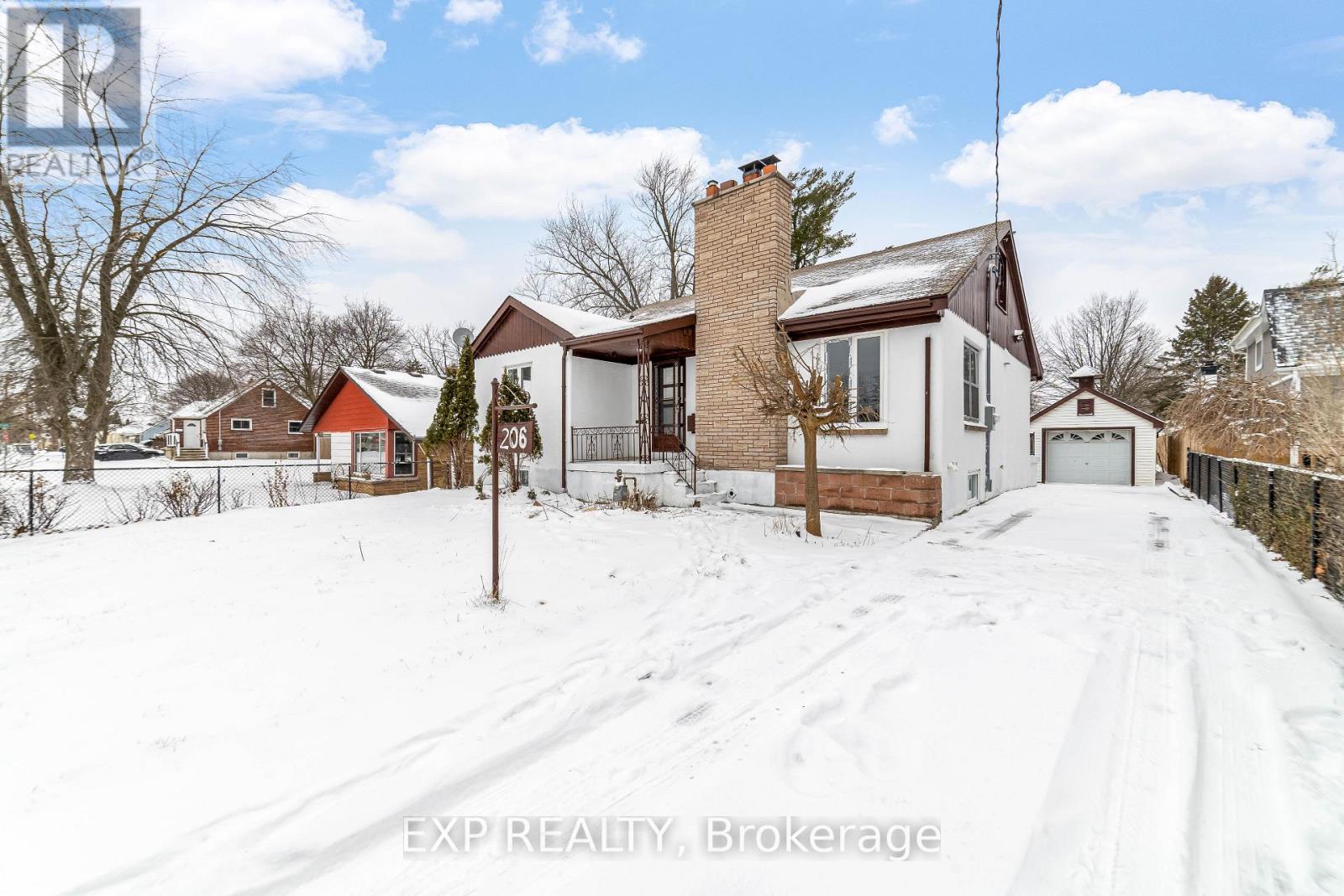 206 Vancouver Street, London East, Ontario  N5W 4R7 - Photo 2 - X12704914