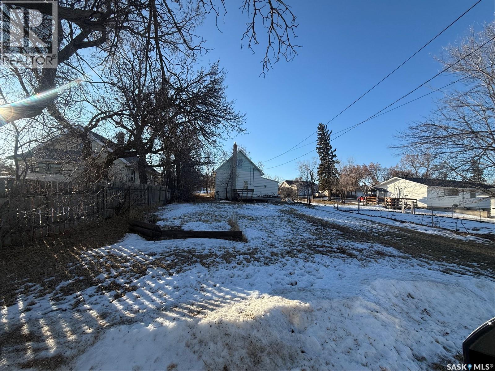 421 3rd Avenue E, Assiniboia, Saskatchewan  S0H 0B0 - Photo 19 - SK026970