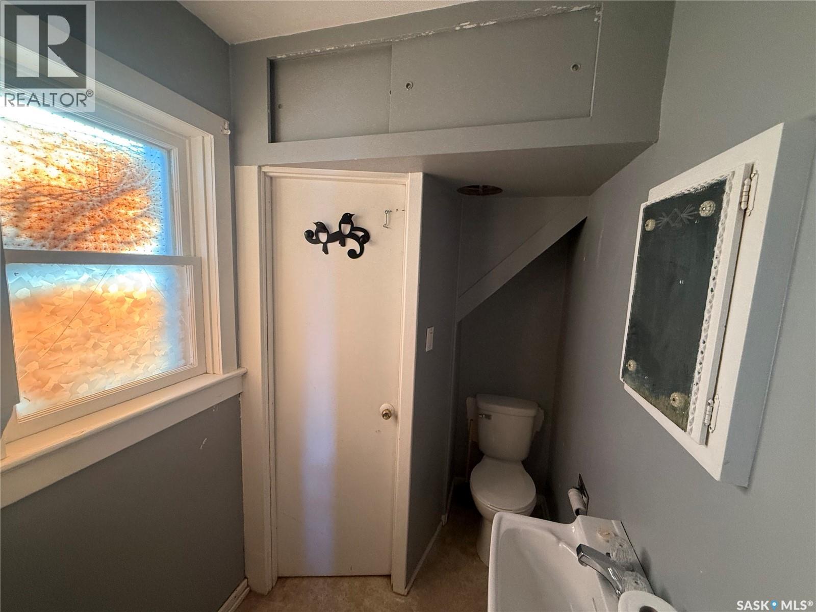 421 3rd Avenue E, Assiniboia, Saskatchewan  S0H 0B0 - Photo 8 - SK026970