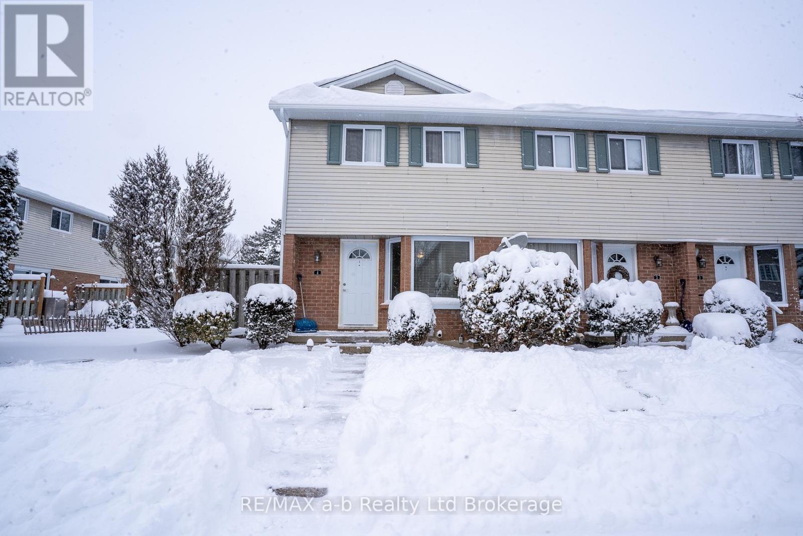 4 - 10 Dufferin Street, Norwich, Ontario  N0J 1P0 - Photo 1 - X12705076