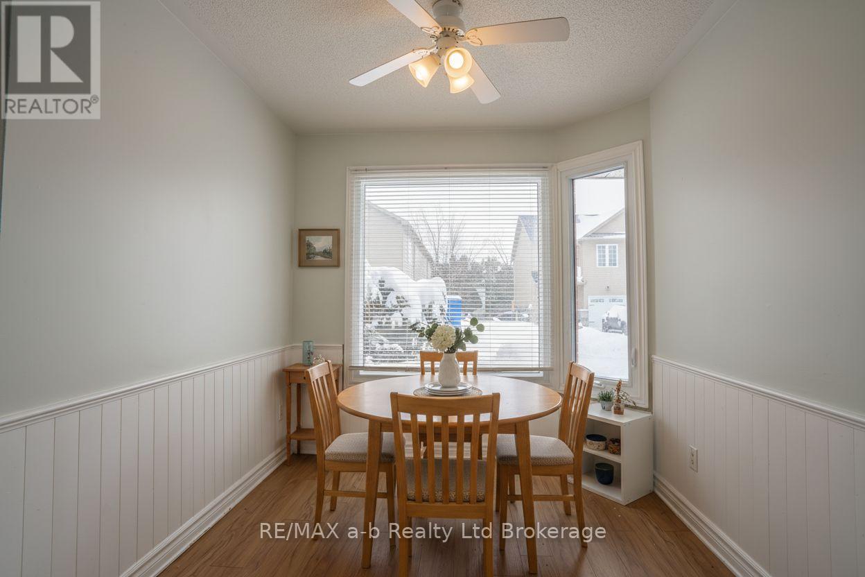 4 - 10 Dufferin Street, Norwich, Ontario  N0J 1P0 - Photo 5 - X12705076