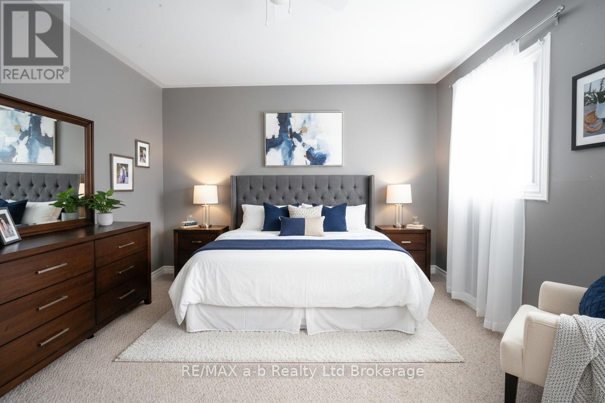 4 - 10 Dufferin Street, Norwich, Ontario  N0J 1P0 - Photo 8 - X12705076