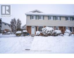 4 - 10 DUFFERIN STREET, Norwich, Ontario