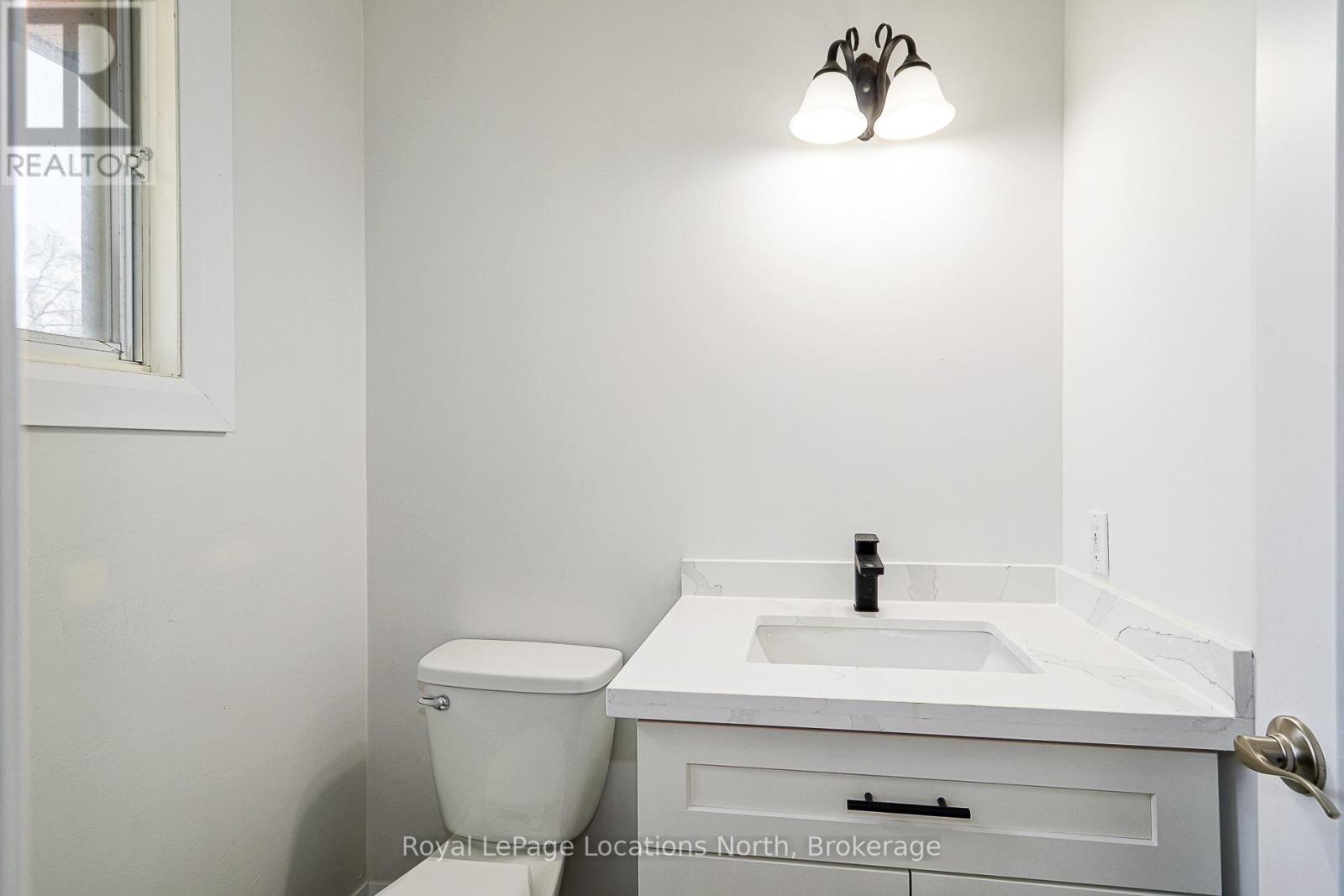 11 Lisbon Court, Wasaga Beach, Ontario  L9Z 1L2 - Photo 26 - S12705092