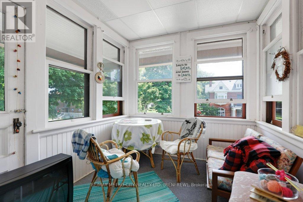 154 Quarry Avenue, Renfrew, Ontario  K7V 2W4 - Photo 32 - X12249024