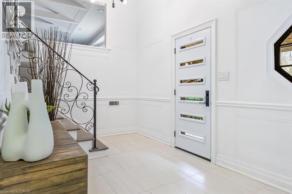 1176 Greenoaks Drive, Mississauga, Ontario  L5J 3A2 - Photo 4 - 40799030