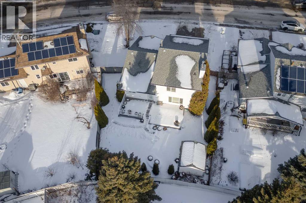 6313 Erickson Drive, Camrose, Alberta  T4V 3K1 - Photo 3 - A2279513